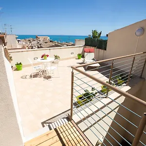 https://4-canti-case-vacanze.sicilyhotelsitaly.net